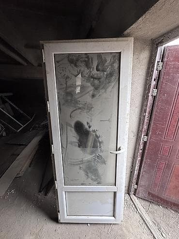 4 ка: Пластиковая дверь, Б/у, Со стеклом — 1