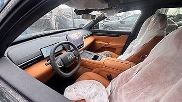 Продажа авто: JMEV : 2025 г., 1.5 л, Робот, Электромобиль, Кроссовер — 3
