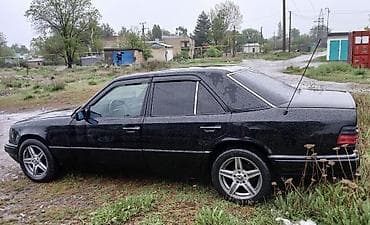 мер сапок: Mercedes-Benz W124: 1994 г., Седан — 3