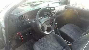 golf 2 8: Volkswagen Vento: 1992 г., 1.8 л, Механика, Бензин, Седан — 7
