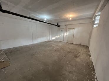 участок промышленного назначения: 🏢 33.000$ Продаётся нежилое помещение (назначение — склад) 📍 мкр — 6