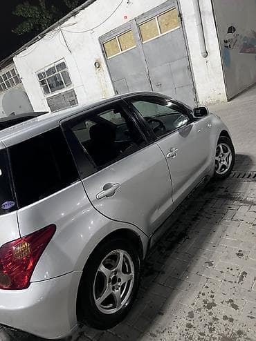 Продажа авто: Toyota Ist: 2003 г., 1.5 л, Автомат, Бензин, Хэтчбэк — 4