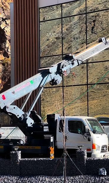 Автовышка на шасси грузовика — аренда услуг. Характеристики и