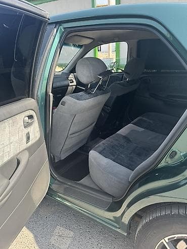 Mazda 626: 1998 г., 2 л, Механика, Бензин, Седан — 8