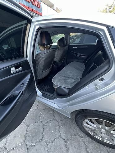 соната 2012: Hyundai Sonata: 2012 г., 2 л, Автомат, Газ, Седан — 3