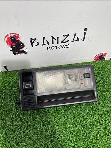 w124: Плафон подсветки салона,освещение салона, Привозной из Японии мерседес — 1