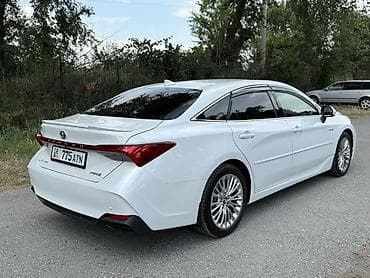 santa crus: Toyota Avalon: 2019 г., Гибрид, Седан — 2