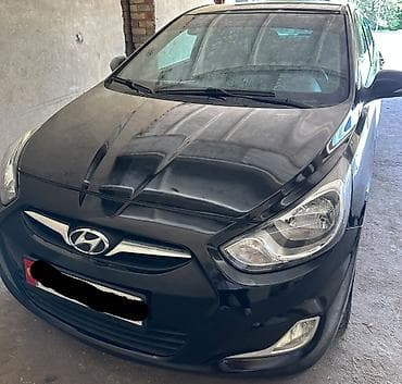 Hyundai Solaris: 2013 г., 1.6 л, Автомат, Бензин, Седан