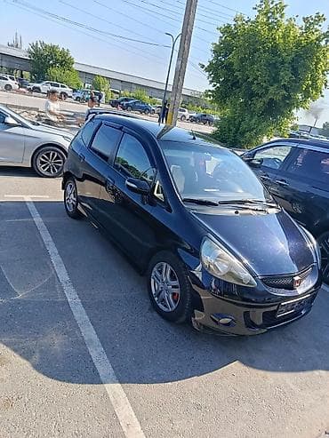Honda Jazz: 2008 г., 1.4 л, Вариатор, Бензин, Лифтбек at lalafo.kg Honda Jazz: 2008 г., 1.4 л, Вариатор, Бензин, Лифтбек