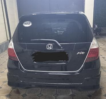 Honda Fit: 2003 г., 1.3 л, Вариатор, Бензин, Седан — 2