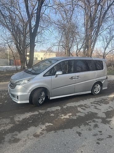 хонда степ эреф 1: Honda Stepwgn: 2009 г., 2 л, Автомат, Бензин, Вэн/Минивэн — 2