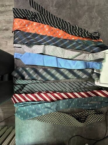 Галстуки Состояние хорошее, носились мало. 📌 Цена: — 150 сом/шт. —