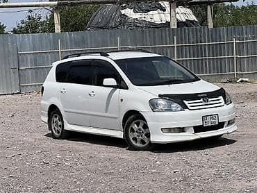 Toyota Ipsum: 2002 г., 2.4 л, Автомат, Бензин, Минивэн — 2