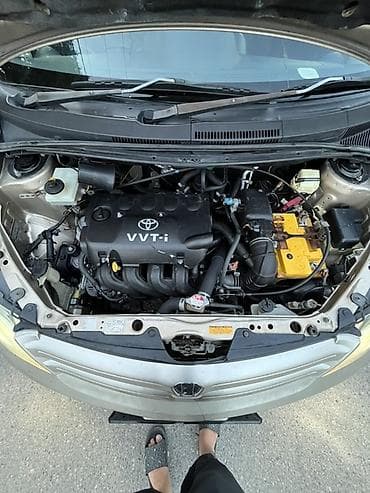ковролин тойота ист: Toyota Ist: 2003 г., 1.5 л, Автомат, Бензин, Хэтчбэк — 10