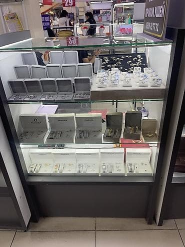 Витрины для украшений (без товара) Продаются витрины как на фото — в