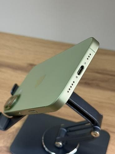 IPhone 17, Б/у, 256 ГБ, Зеленый, Защитное стекло, Чехол, 99 % — 6