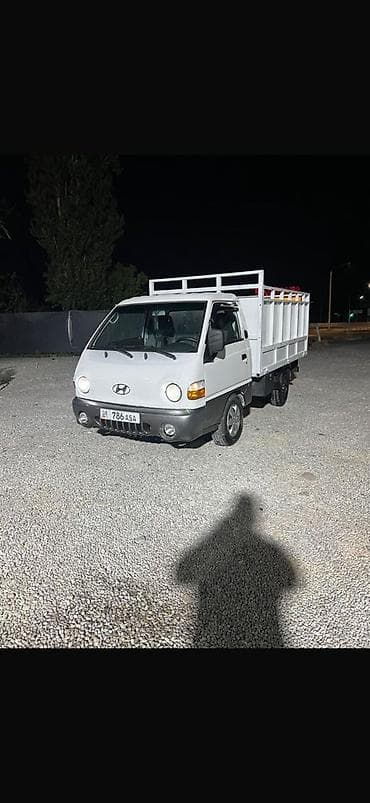 Легкий грузовик, Hyundai, Стандарт, 3 т, Б/у at lalafo.kg Легкий грузовик, Hyundai, Стандарт, 3 т, Б/у