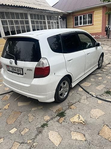 Транспорт: Honda Fit: 2002 г., 1.5 л, Вариатор, Бензин, Хэтчбэк — 4