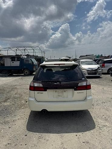 Автозапчасти: Крышка багажника Subaru, 2002 г., Б/у, Оригинал — 1