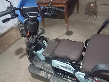 перья: Электрический трёхколёсный скутер Jufeng - Конфигурация: три колеса — 2