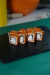 рыба продаю: Пицца и роллы – набор блюд для любителей японской и итальянской кухни — 3