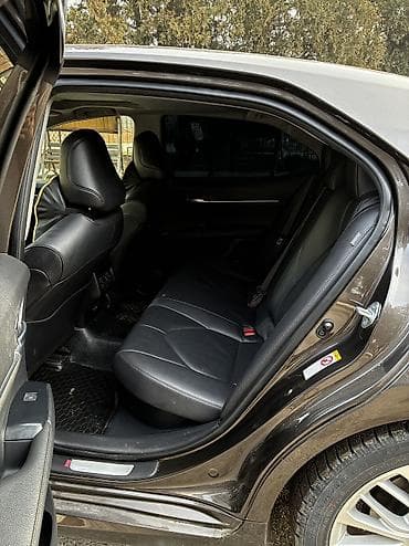 d 4d: Toyota Camry: 2018 г., 2.5 л, Вариатор, Гибрид, Седан — 10