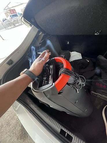 matrex 55: Портативная акустическая система с микрофоном - Форм‑фактор — 3