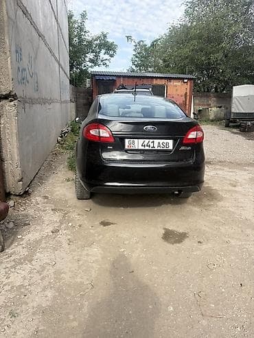 Ford Fiesta: 2010 г., 1.6 л, Механика, Бензин, Седан — 3