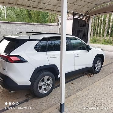 fort focus: Toyota RAV4: 2026 г., 2.5 л, Автомат, Бензин, Кроссовер — 3