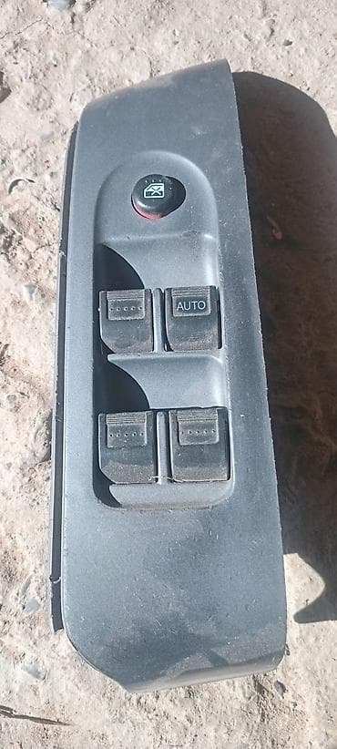 Дверная карта Honda Б/у at lalafo.kg Дверная карта Honda Б/у