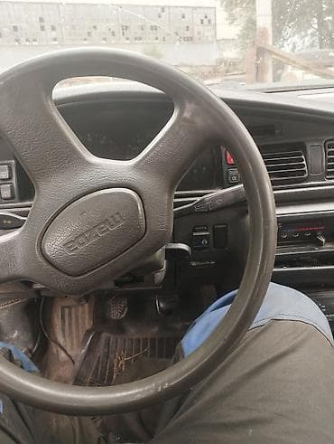 su 7: Mazda 626: 1989 г., 2 л, Механика, Газ, Универсал — 4