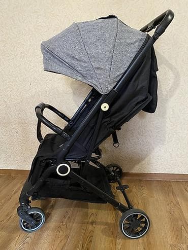 Прогулочная коляска в хорошем состоянии 
2800 сом