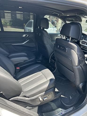 салон на фит: BMW X7: 2020 г., 3 л, Автомат, Бензин, Кроссовер — 9