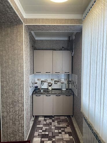 3 к: 2 комнаты, 48 м², Элитка, 3 этаж, Евроремонт — 2