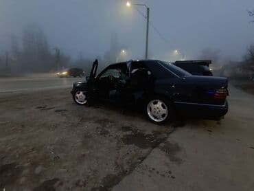 Ламинат: Mercedes-Benz W124: 1993 г., 3.2 л, Автомат, Бензин, Седан — 6
