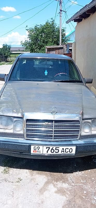 w210 2 6: Mercedes-Benz W124: 1992 г., Седан — 2