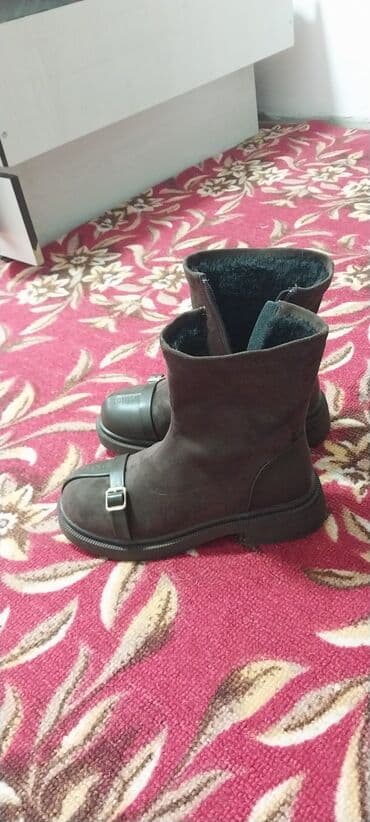 ботинки женские кожаные: Сапожка — 1