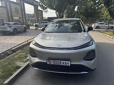 wuling mini ev: JMEV : 2026 г., Электромобиль, Кроссовер — 9