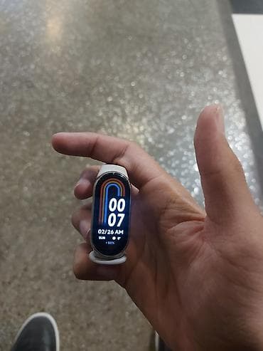 Фитнес-браслет с цветным AMOLED-экраном - Изогнутый продолговатый