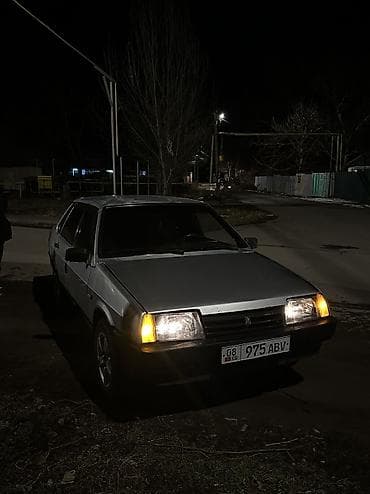 ВАЗ (ЛАДА) 21099: 2004 г., 1.5 л, Механика, Бензин, Седан