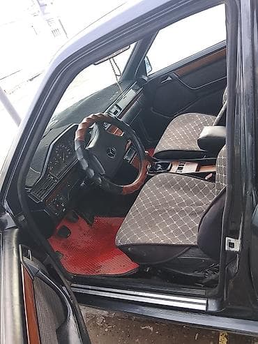 дверные карты мерседес 124: Mercedes-Benz W124: 1993 г., 2.2 л, Механика, Бензин, Седан — 9