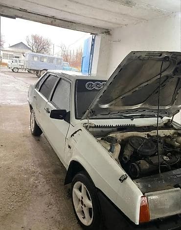 ВАЗ (ЛАДА) 21099: 1990 г., 1.5 л, Механика, Бензин, Седан — 4