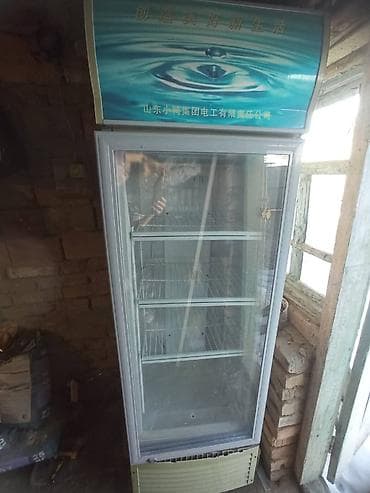 холодильник ман: Торговый холодильный шкаф с прозрачной витринной дверью. - — 7