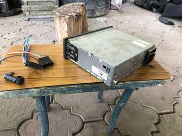 GPS трекерлер: Продаю магнитолу на пассат б3 родной в оригинале Почти новый все — 2