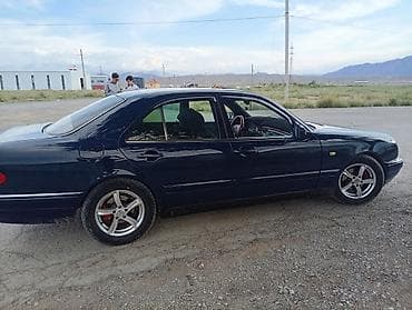 Mercedes-Benz E-Class: 1997 г., 2 л, Автомат, Газ, Седан — 7