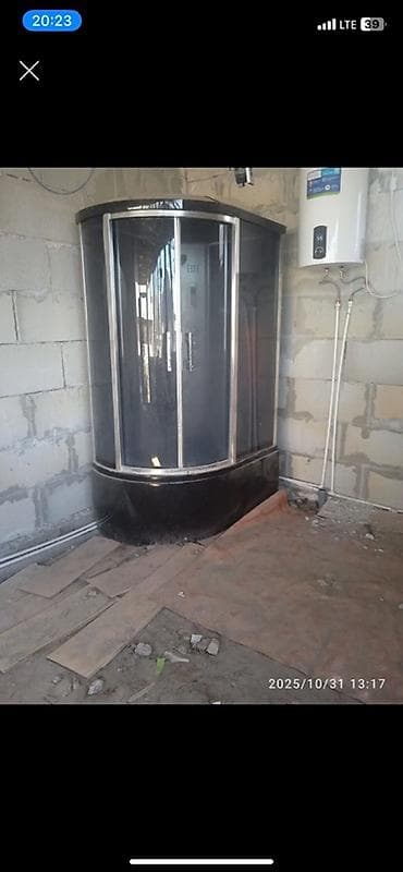 Унитазы: Душевая кабина Полукруглая, Покрытие: Тонированное — 1