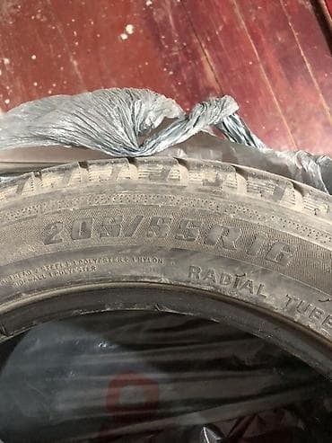 б у зимняя резина r16: Комплект из 4 автомобильных шин. Параметры: - Размер: 205/55 R16 — 3