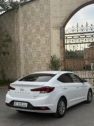 авто аванте: Hyundai Elantra: 2019 г., 1.6 л, Автомат, Бензин, Седан — 10