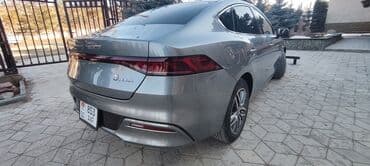 электронные мотоцикл: BYD Qin: 2021 г., Вариатор, Гибрид, Седан — 6