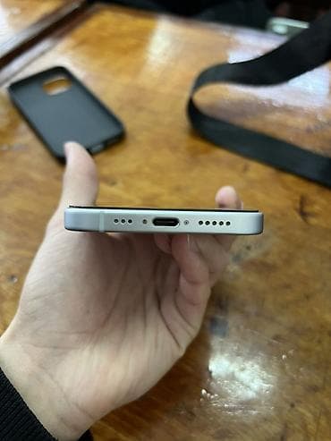 Уюлдук телефондор жана аксессуарлар: IPhone 15, Колдонулган, 128 ГБ, Ак, Каптама, 84 % — 4